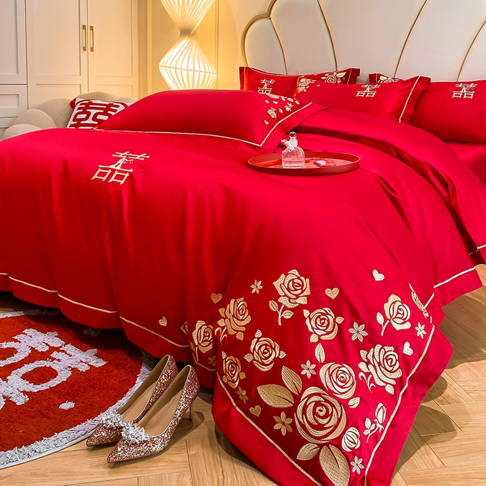 91家纺网 家纺一手货源 找家纺 置顶家纺 2025新款亲肤磨毛刺绣婚庆四件套系列-棚拍 天生一对-大红