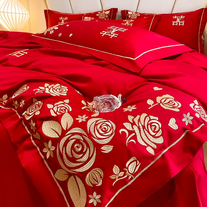 91家纺网 家纺一手货源 找家纺 置顶家纺 2025新款亲肤磨毛刺绣婚庆四件套系列-棚拍 天生一对-大红