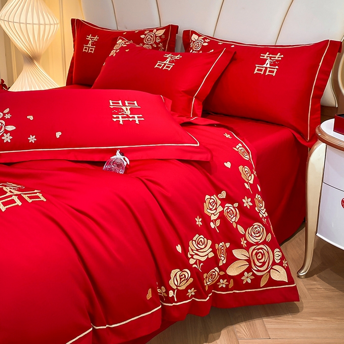 91家纺网 家纺一手货源 找家纺 置顶家纺 2025新款亲肤磨毛刺绣婚庆四件套系列-棚拍 天生一对-大红