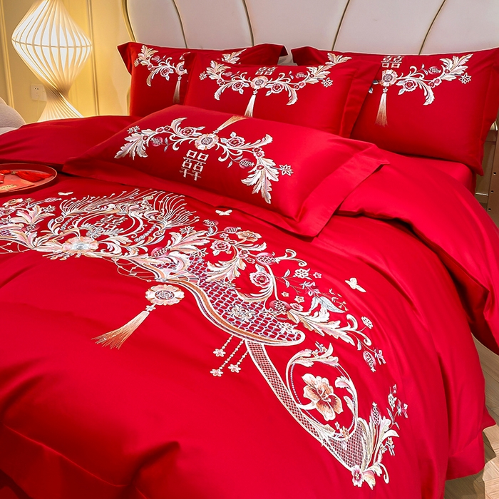 91家纺网 家纺一手货源 找家纺 置顶家纺 2025新款亲肤磨毛刺绣婚庆四件套系列-棚拍 天作之合-大红