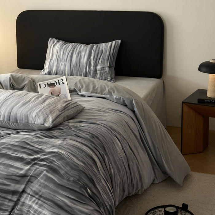 91家纺网 家纺一手货源 找家纺 ONE TWO ONE 121 2025秋冬新款牛奶绒德芙绒宝宝绒婴儿绒短毛绒四件套床单被套-波光莎娜【未来大爆款】【提供买家秀】  会员-10    控价 标准258  加大278 波光莎娜-灰