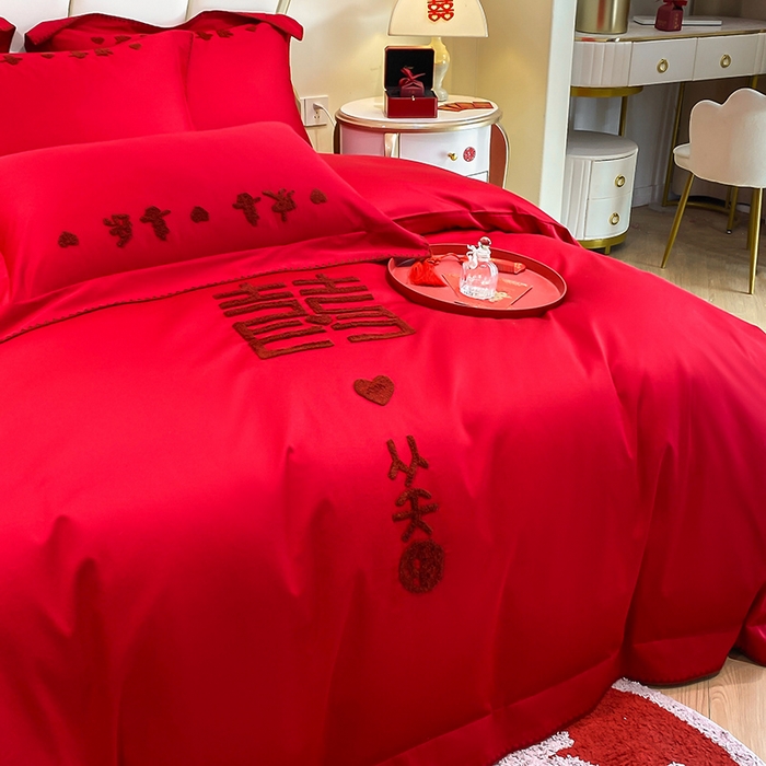 91家纺网 家纺一手货源 找家纺 置顶家纺 2025新款亲肤磨毛刺绣婚庆四件套系列-棚拍 喜从天降-大红