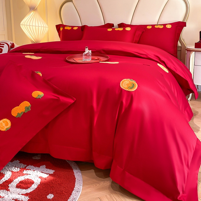 91家纺网 家纺一手货源 找家纺 置顶家纺 2025新款亲肤磨毛刺绣婚庆四件套系列-棚拍 喜事连连-大红