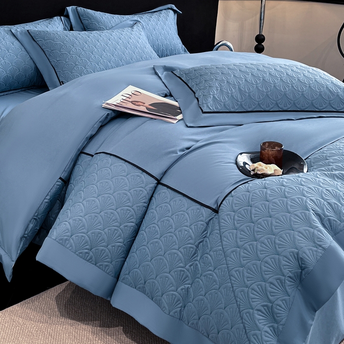 91家纺网 家纺一手货源 找家纺 （总）博纳家纺 2025新款亲肤棉立体绗缝绣花拼角嵌绳四件套-浮光掠影 控价劵后198（严格按控价来）