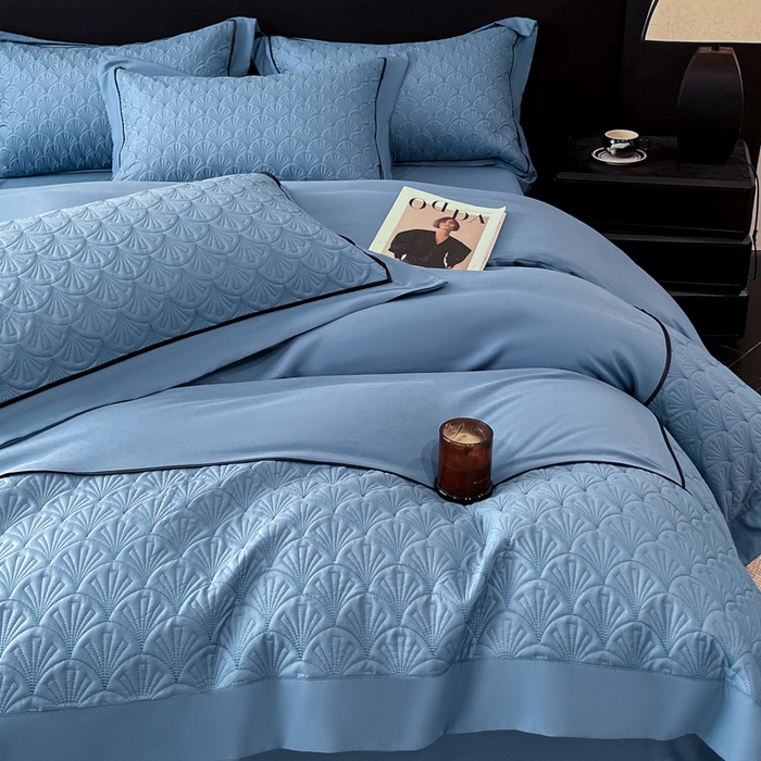 91家纺网 家纺一手货源 找家纺 （总）博纳家纺 2025新款亲肤棉立体绗缝绣花拼角嵌绳四件套-浮光掠影 控价劵后198（严格按控价来）