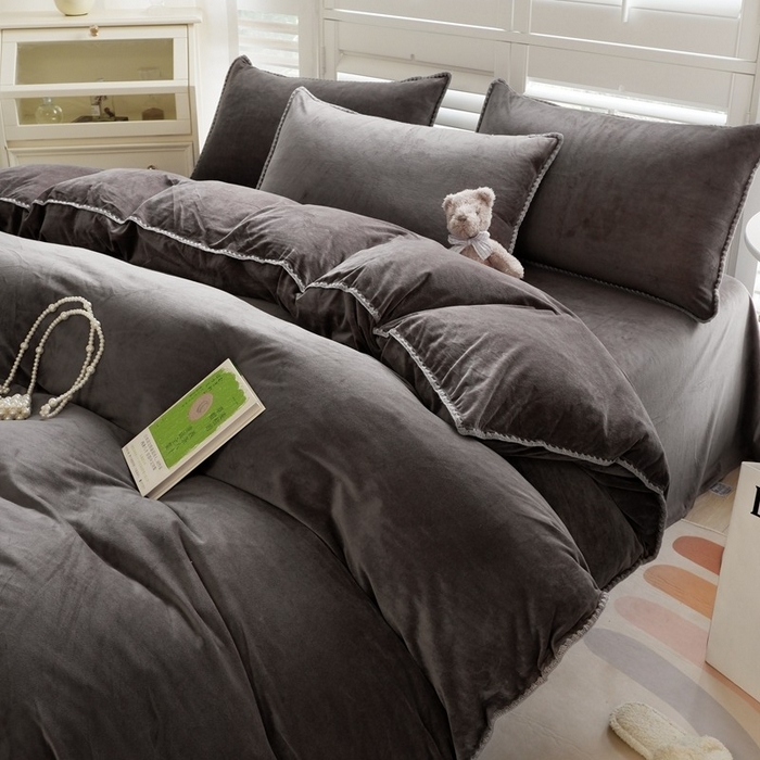 91家纺网 家纺一手货源 找家纺 （总）啊雅家居 2025新款亲肤舒适贝壳边宝宝绒纯色四件套