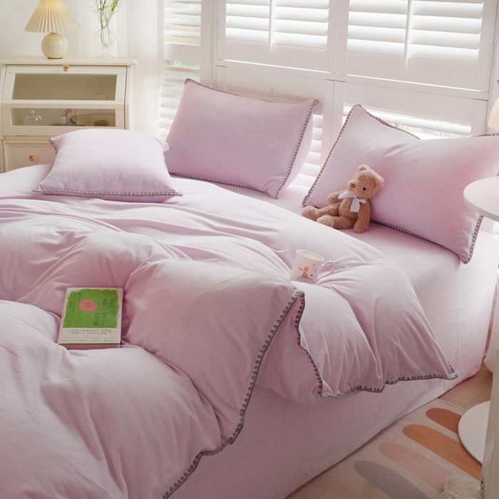 91家纺网 家纺一手货源 找家纺 啊雅家居 2025新款亲肤舒适贝壳边宝宝绒纯色四件套 贝壳清粉