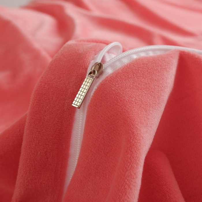 91家纺网 家纺一手货源 找家纺 啊雅家居 2025新款亲肤舒适贝壳边宝宝绒纯色四件套 贝壳玫红