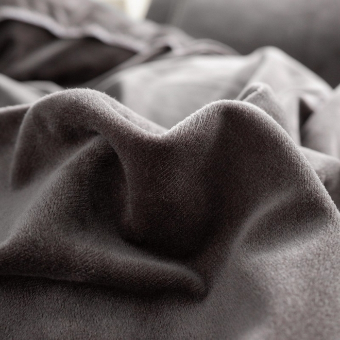 91家纺网 家纺一手货源 找家纺 啊雅家居 2025新款亲肤舒适贝壳边宝宝绒纯色四件套 贝壳黑灰