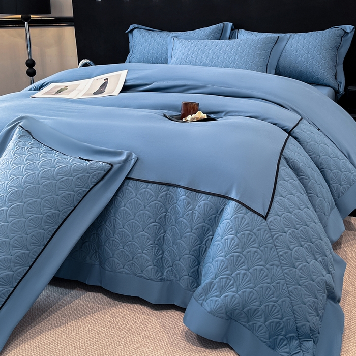 91家纺网 家纺一手货源 找家纺 博纳家纺 2025新款亲肤棉立体绗缝绣花拼角嵌绳四件套-浮光掠影 控价劵后198（严格按控价来） 浮光掠影-宾利蓝