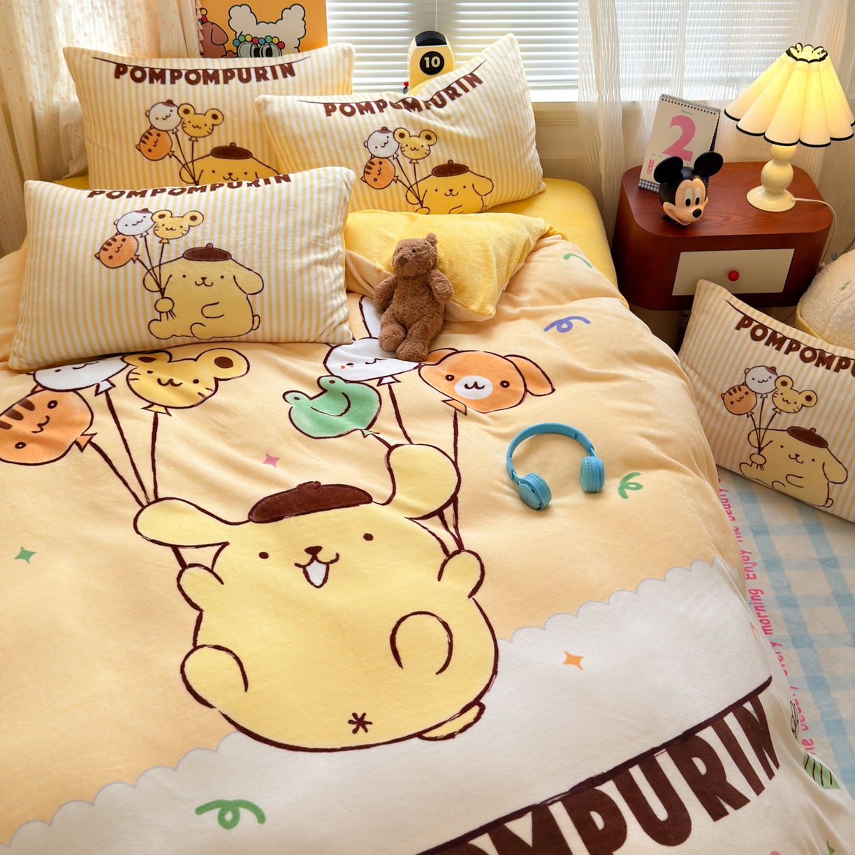 91家纺网 家纺一手货源 找家纺 希诺家居 2025新款正版授权大版三丽鸥数码印花牛奶绒四件套 气球布丁狗