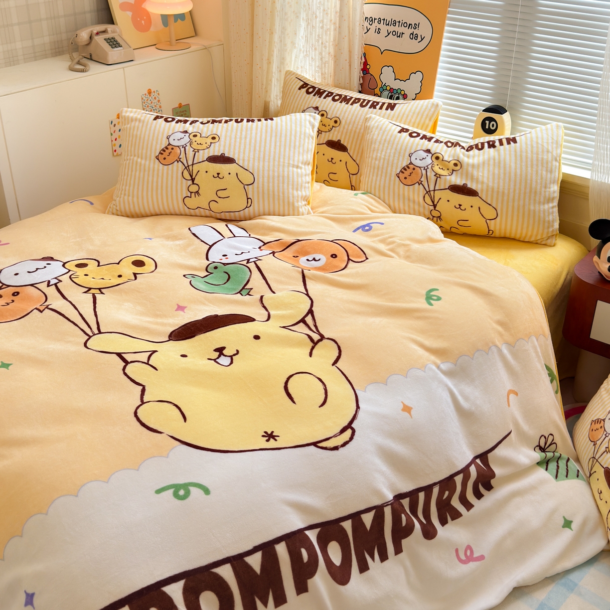 91家纺网 家纺一手货源 找家纺 希诺家居 2025新款正版授权大版三丽鸥数码印花牛奶绒四件套 气球布丁狗