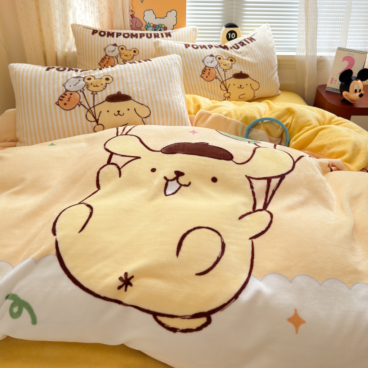 91家纺网 家纺一手货源 找家纺 希诺家居 2025新款正版授权大版三丽鸥数码印花牛奶绒四件套 气球布丁狗