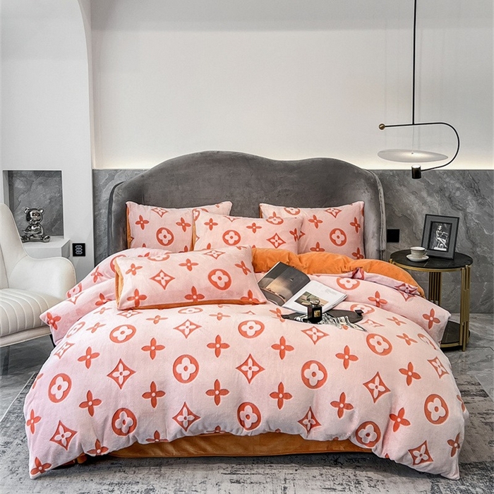 91家纺网 家纺一手货源 找家纺 （总）啊雅家居 2025新款亲肤舒适雕花绒加宝宝绒四件套