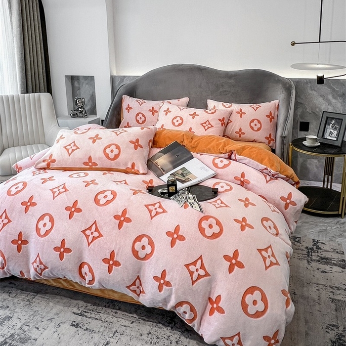 91家纺网 家纺一手货源 找家纺 （总）啊雅家居 2025新款亲肤舒适雕花绒加宝宝绒四件套