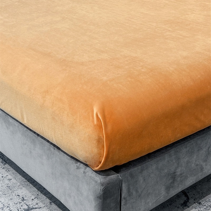 91家纺网 家纺一手货源 找家纺 啊雅家居 2025新款亲肤舒适雕花绒加宝宝绒四件套 点雕橙