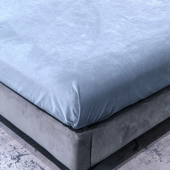 91家纺网 家纺一手货源 找家纺 啊雅家居 2025新款亲肤舒适雕花绒加宝宝绒四件套 点雕豆沙