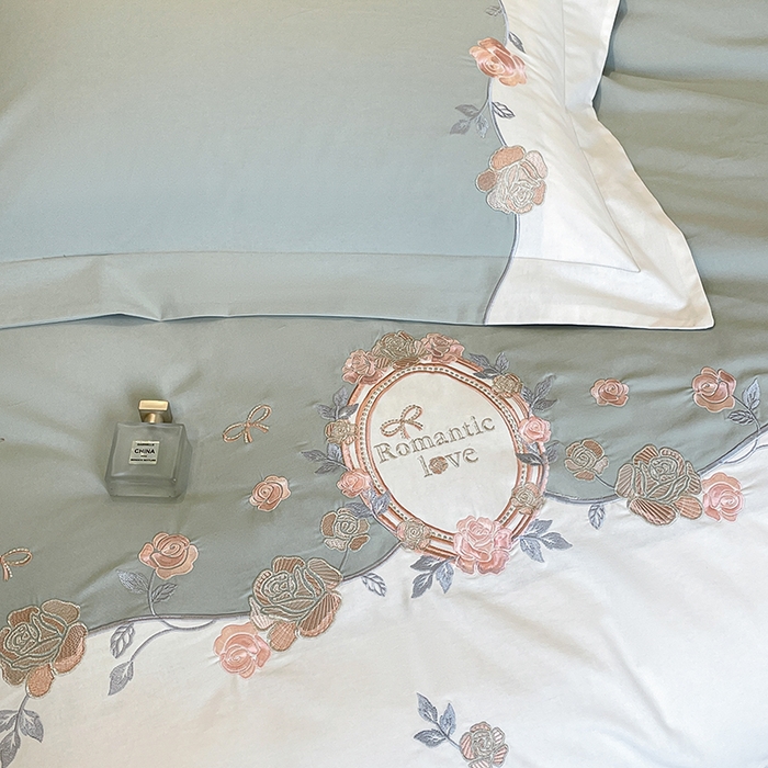 91家纺网 家纺一手货源 找家纺 置顶家纺 2025春夏新款亲肤刺绣四件套-蔷薇恋人 蔷薇恋人-繁星蓝