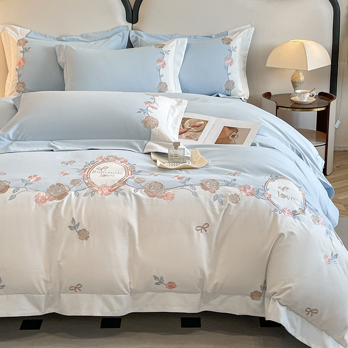 91家纺网 家纺一手货源 找家纺 置顶家纺 2025春夏新款亲肤刺绣四件套-蔷薇恋人 蔷薇恋人-天蓝