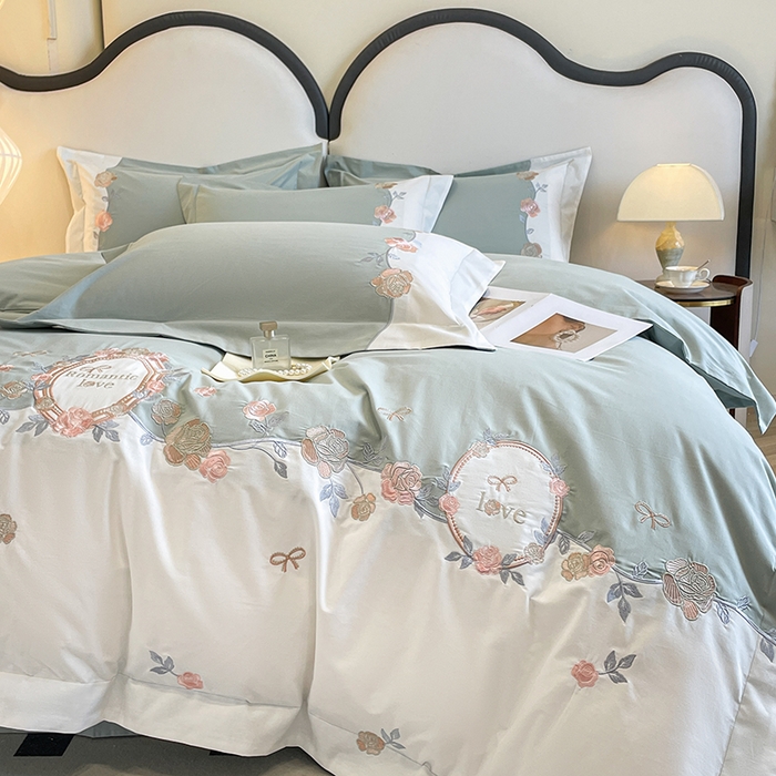 91家纺网 家纺一手货源 找家纺 置顶家纺 2025春夏新款亲肤刺绣四件套-蔷薇恋人 蔷薇恋人-繁星蓝