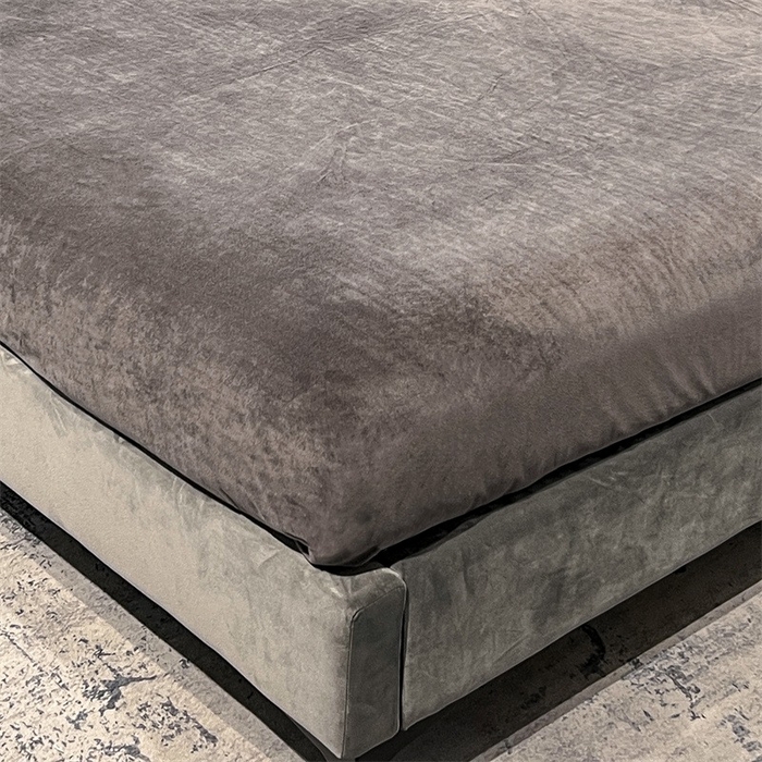 91家纺网 家纺一手货源 找家纺 啊雅家居 2025新款亲肤舒适雕花绒加宝宝绒四件套 点雕棕