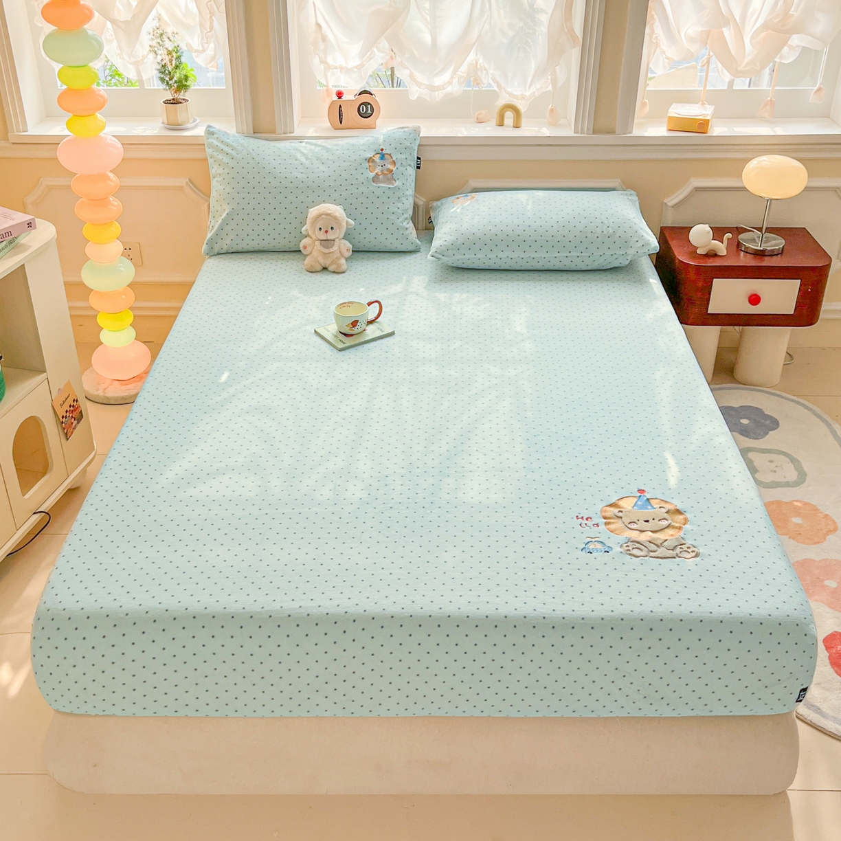 佳汐蓝家纺 2025新款秋冬220克贴布绣牛奶绒床笠三件套 可爱狮