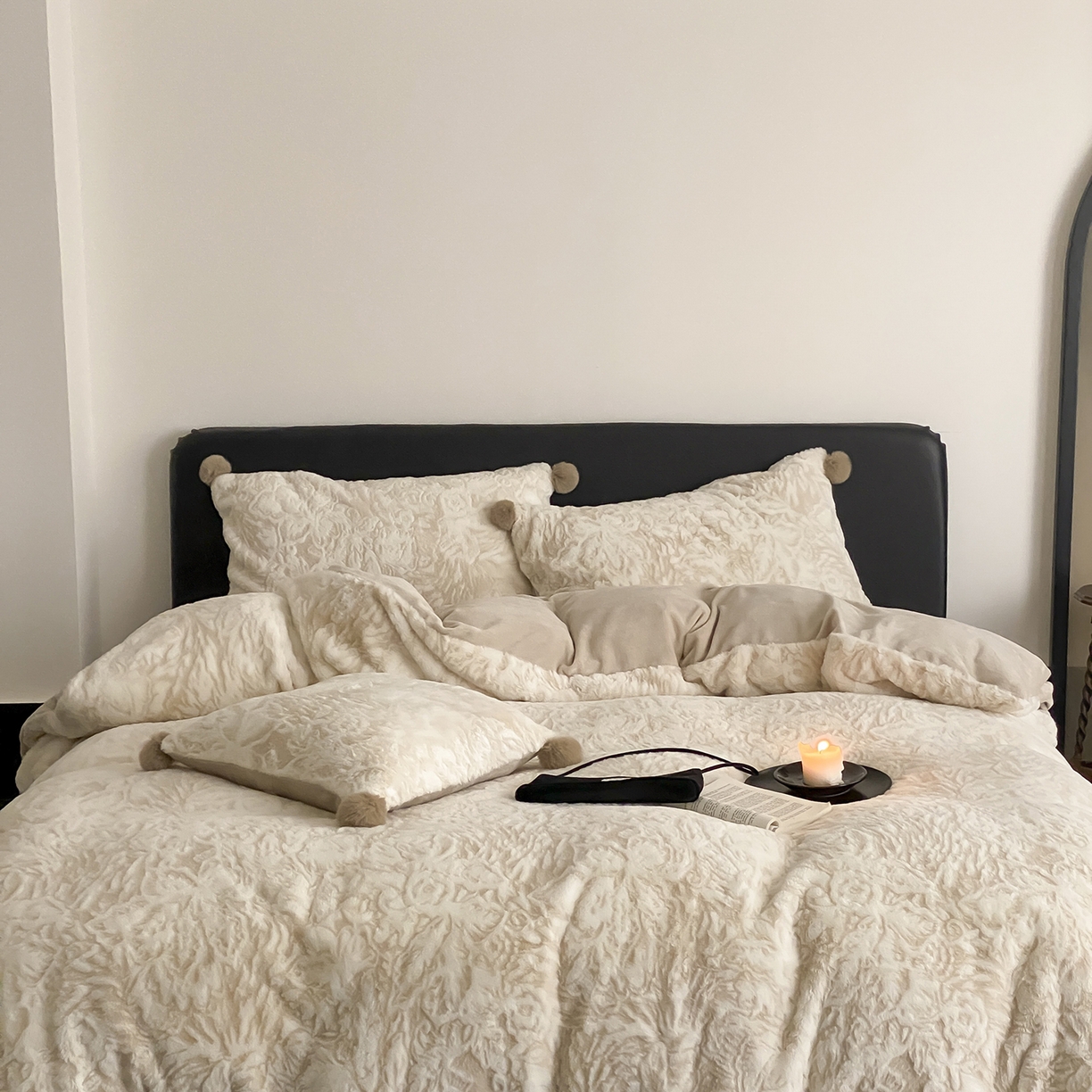 91家纺网 家纺一手货源 找家纺 玉宇阁家居 2025新款230g高克重牛奶绒立体提花雕花四件套-浮雕的纹理（228/305/315/315/315/335（券后控价）） 浮雕的纹理-松木棕