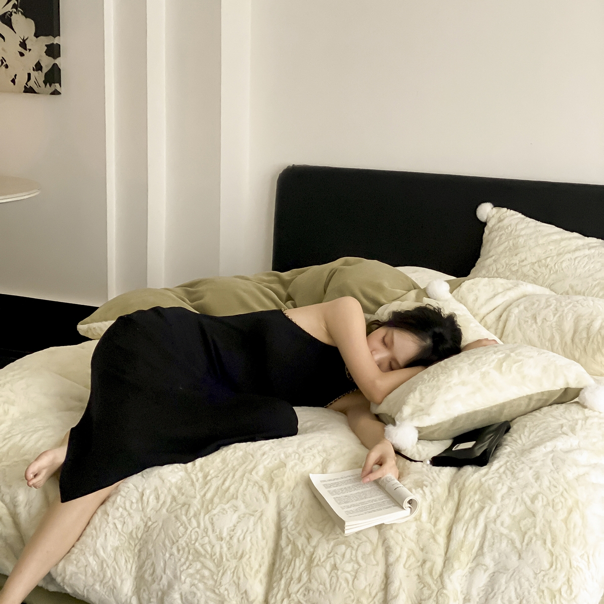 91家纺网 家纺一手货源 找家纺 玉宇阁家居 2025新款230g高克重牛奶绒立体提花雕花四件套-浮雕的纹理（228/305/315/315/315/335（券后控价）） 浮雕的纹理-橡木苔绿