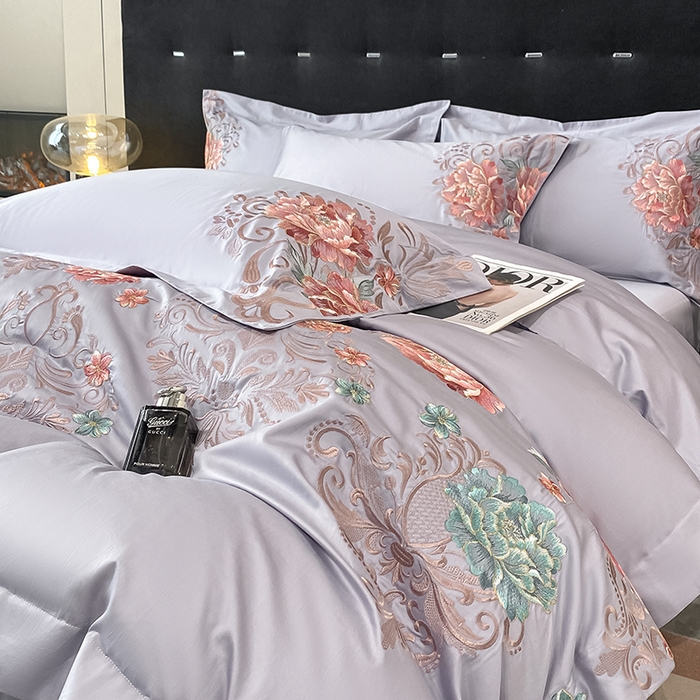 91家纺网 家纺一手货源 找家纺 置顶家纺 2025新款13372全棉拼接刺绣四件套-盛世花悦 盛世花悦-浅紫