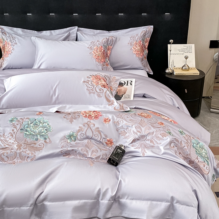 91家纺网 家纺一手货源 找家纺 置顶家纺 2025新款13372全棉拼接刺绣四件套-盛世花悦 盛世花悦-浅紫