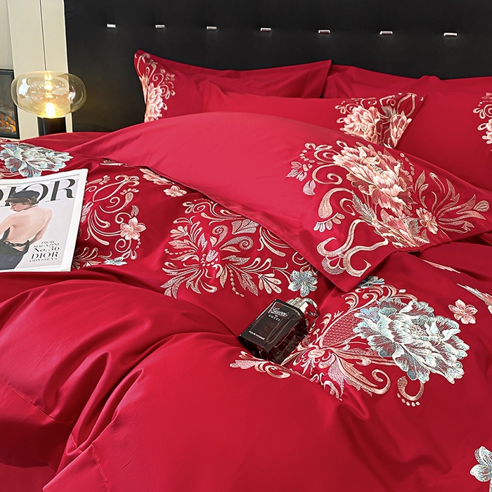 91家纺网 家纺一手货源 找家纺 置顶家纺 2025新款13372全棉拼接刺绣四件套-盛世花悦 盛世花悦-大红