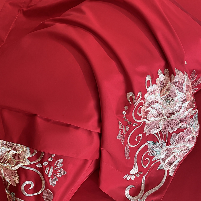 91家纺网 家纺一手货源 找家纺 置顶家纺 2025新款13372全棉拼接刺绣四件套-盛世花悦 盛世花悦-大红