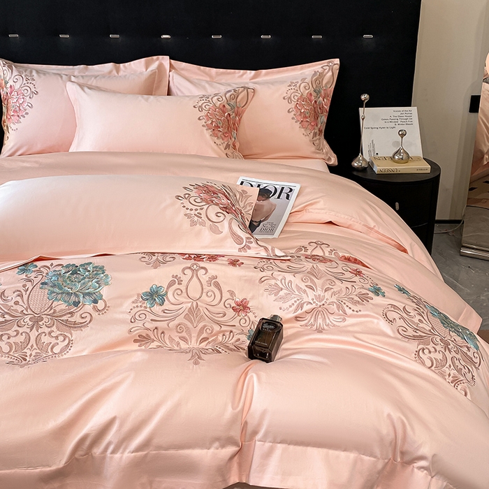 91家纺网 家纺一手货源 找家纺 置顶家纺 2025新款13372全棉拼接刺绣四件套-盛世花悦 盛世花悦-玉粉