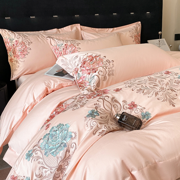 91家纺网 家纺一手货源 找家纺 置顶家纺 2025新款13372全棉拼接刺绣四件套-盛世花悦 盛世花悦-玉粉