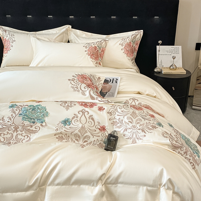 91家纺网 家纺一手货源 找家纺 置顶家纺 2025新款13372全棉拼接刺绣四件套-盛世花悦 盛世花悦-奶昔白