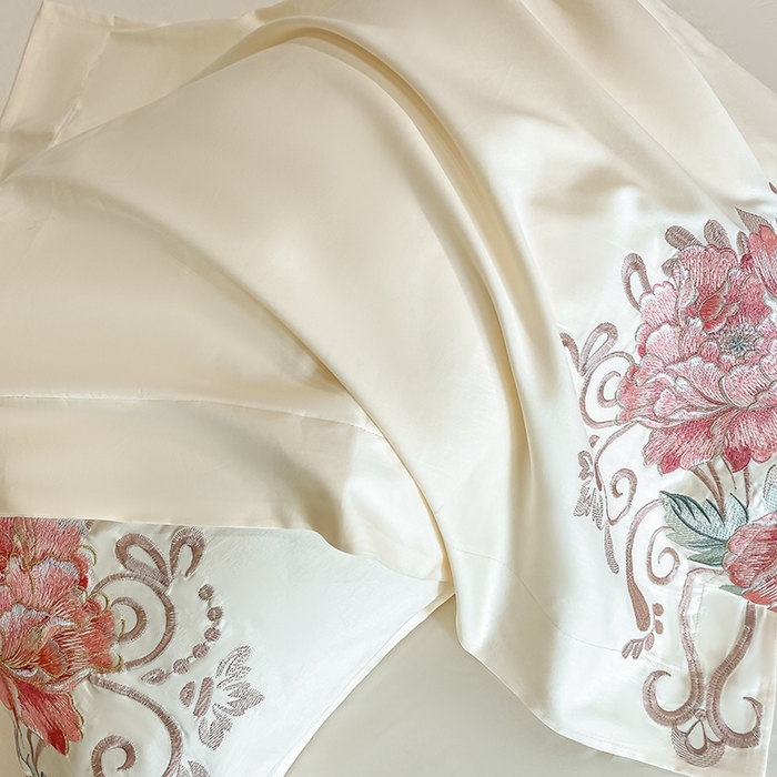 91家纺网 家纺一手货源 找家纺 置顶家纺 2025新款13372全棉拼接刺绣四件套-盛世花悦 盛世花悦-奶昔白