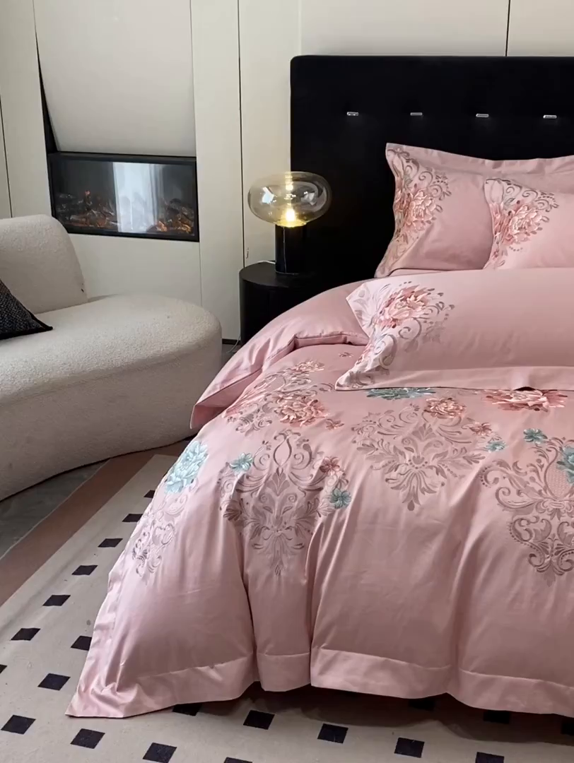 91家纺网 家纺一手货源 找家纺 置顶家纺 2025新款13372全棉拼接刺绣四件套-盛世花悦 盛世花悦-浅豆沙