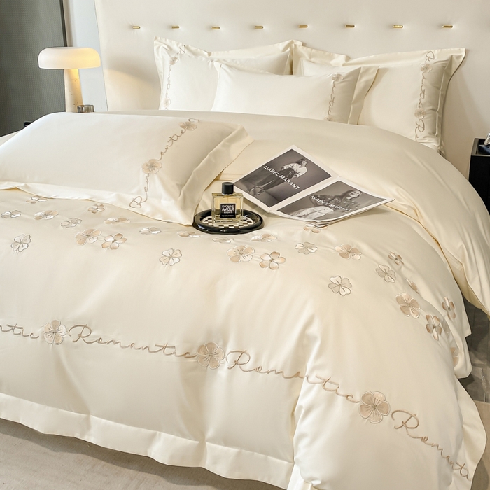 91家纺网 家纺一手货源 找家纺 置顶家纺 2025新款13372全棉刺绣四件套-桃花朵朵开 桃花朵朵开-奶昔白