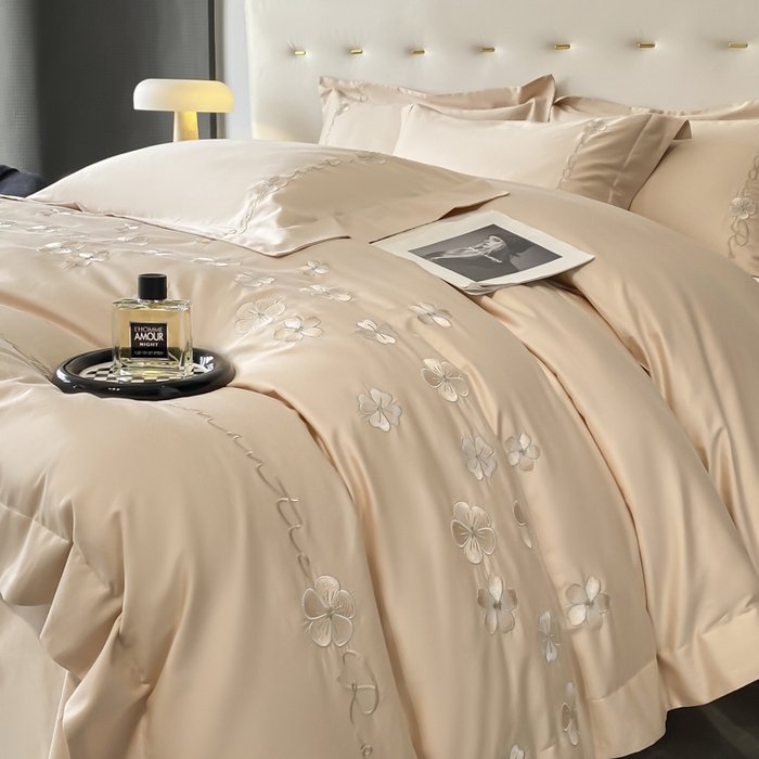 91家纺网 家纺一手货源 找家纺 置顶家纺 2025新款13372全棉刺绣四件套-桃花朵朵开 桃花朵朵开-奶咖