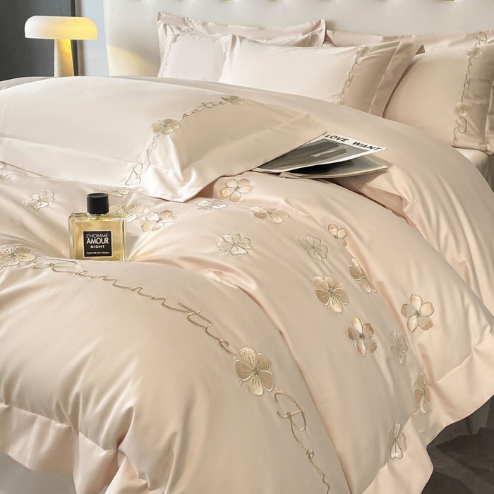 91家纺网 家纺一手货源 找家纺 置顶家纺 2025新款13372全棉刺绣四件套-桃花朵朵开 桃花朵朵开-奶玉色