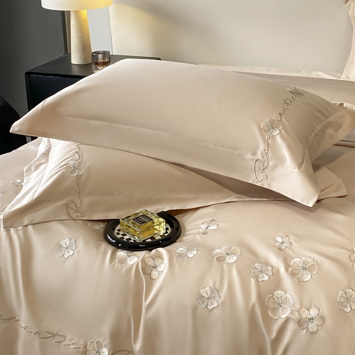 91家纺网 家纺一手货源 找家纺 置顶家纺 2025新款13372全棉刺绣四件套-桃花朵朵开 桃花朵朵开-奶咖