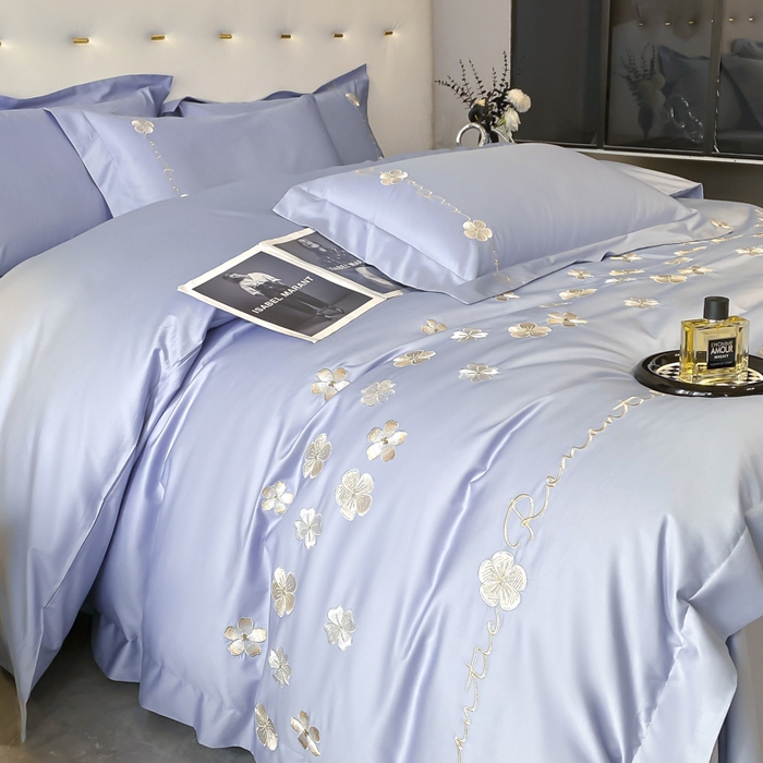 91家纺网 家纺一手货源 找家纺 置顶家纺 2025新款13372全棉刺绣四件套-桃花朵朵开 桃花朵朵开-天蓝