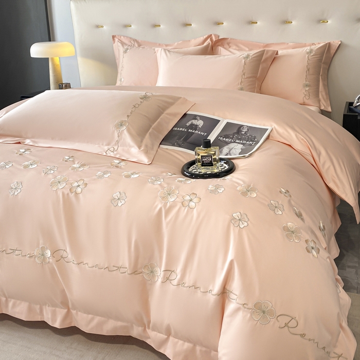 91家纺网 家纺一手货源 找家纺 置顶家纺 2025新款13372全棉刺绣四件套-桃花朵朵开 桃花朵朵开-粉玉