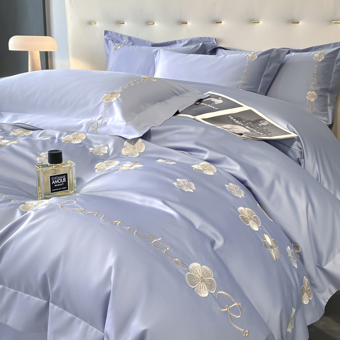 91家纺网 家纺一手货源 找家纺 置顶家纺 2025新款13372全棉刺绣四件套-桃花朵朵开 桃花朵朵开-天蓝