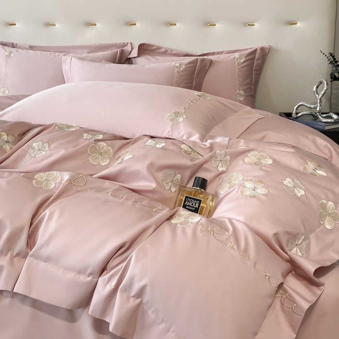 91家纺网 家纺一手货源 找家纺 置顶家纺 2025新款13372全棉刺绣四件套-桃花朵朵开 桃花朵朵开-浅豆沙