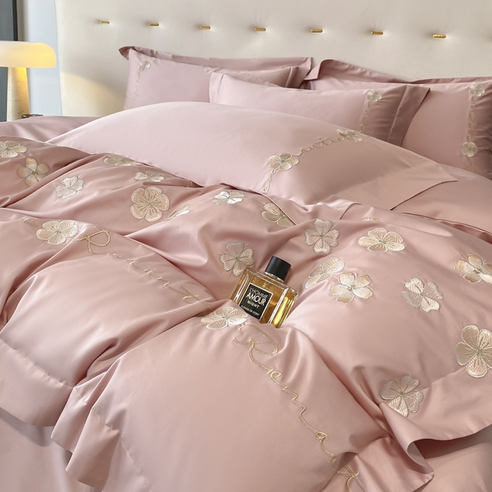 91家纺网 家纺一手货源 找家纺 置顶家纺 2025新款13372全棉刺绣四件套-桃花朵朵开 桃花朵朵开-浅豆沙