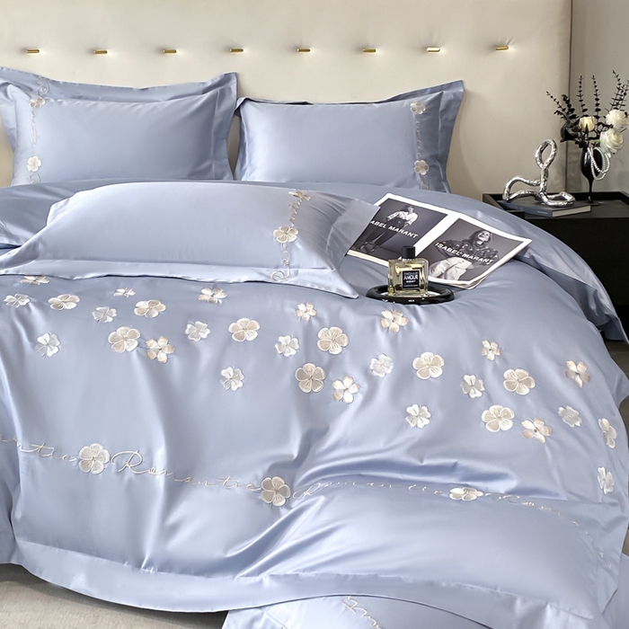 91家纺网 家纺一手货源 找家纺 置顶家纺 2025新款13372全棉刺绣四件套-桃花朵朵开 桃花朵朵开-天蓝