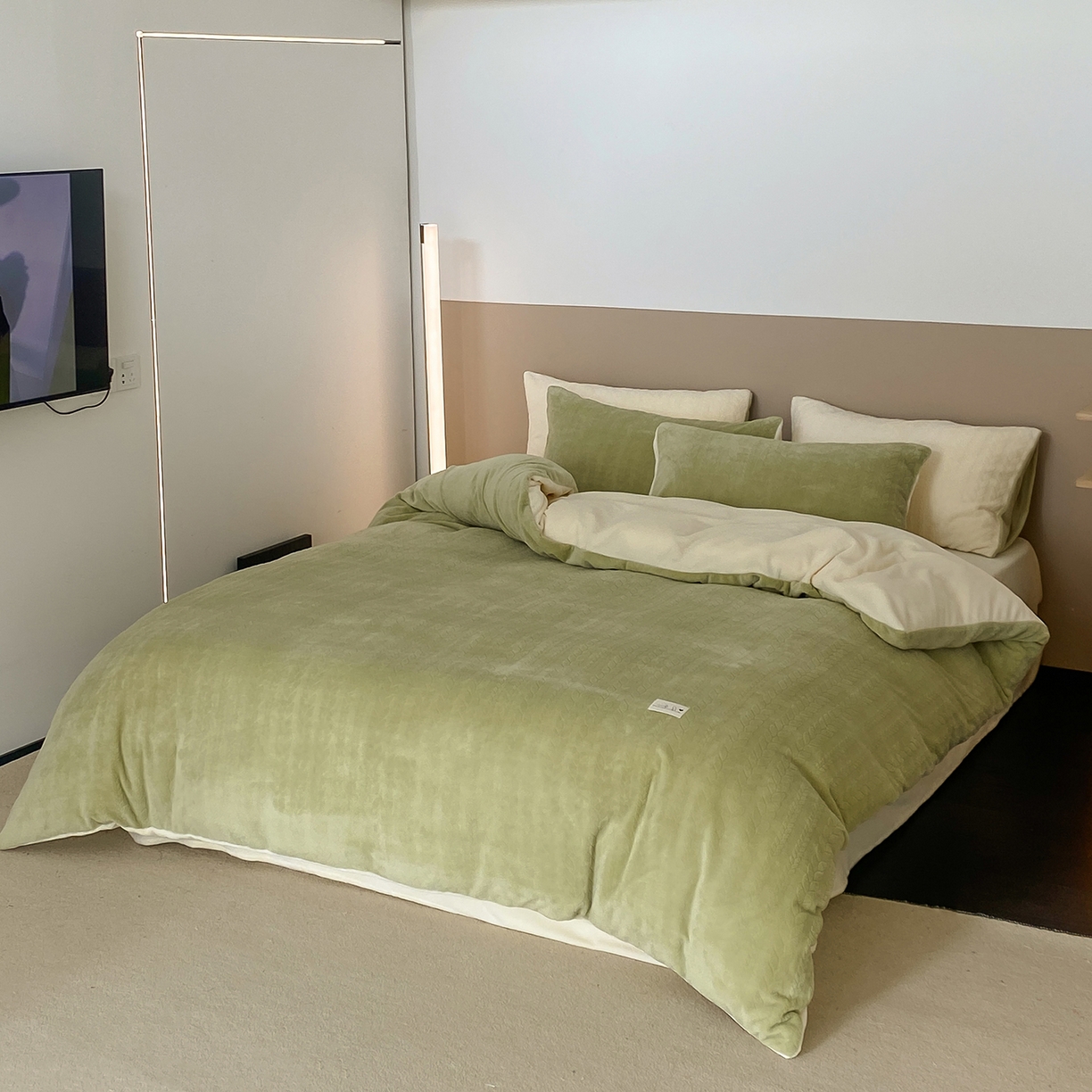 91家纺网 家纺一手货源 找家纺 玉宇阁家居 2025新款230g高克重牛奶绒立体提花雕花四件套-日暮Lorena（168/228/248/248/248/268（券后控价） 床笠款套件可定制（适用于 10-22cm 高床垫）） 日暮