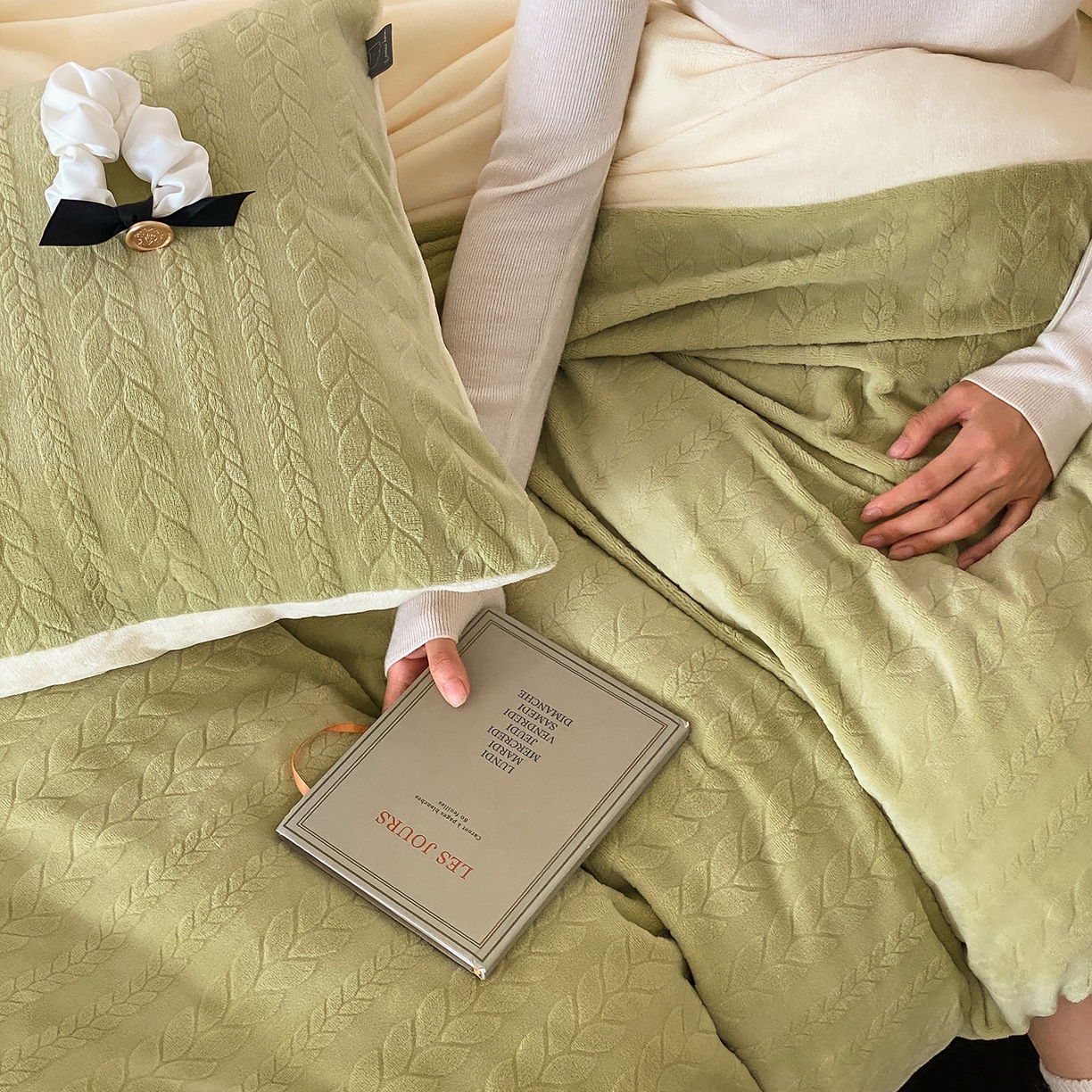 91家纺网 家纺一手货源 找家纺 玉宇阁家居 2025新款230g高克重牛奶绒立体提花雕花四件套-日暮Lorena（168/228/248/248/248/268（券后控价） 床笠款套件可定制（适用于 10-22cm 高床垫）） 日暮