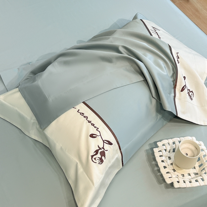 91家纺网 家纺一手货源 找家纺 置顶家纺 2025新款亲肤舒适全棉四件套-洛丽塔 洛丽塔-繁星蓝